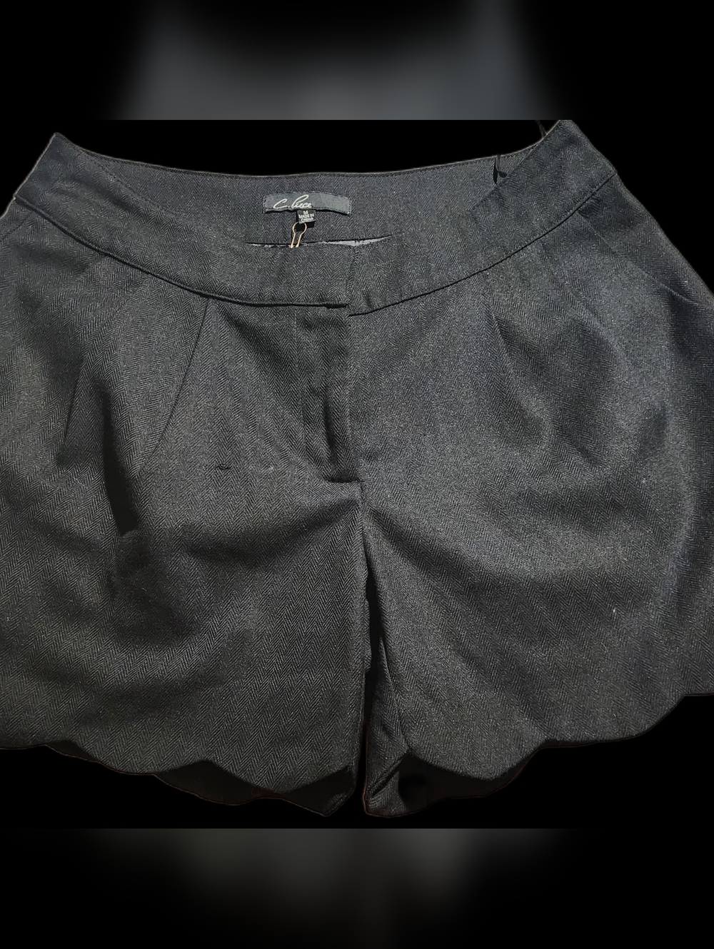 NWOT! WOMEN'S C LUCE SCALLOPED HEM  LINED SHORTS Size M